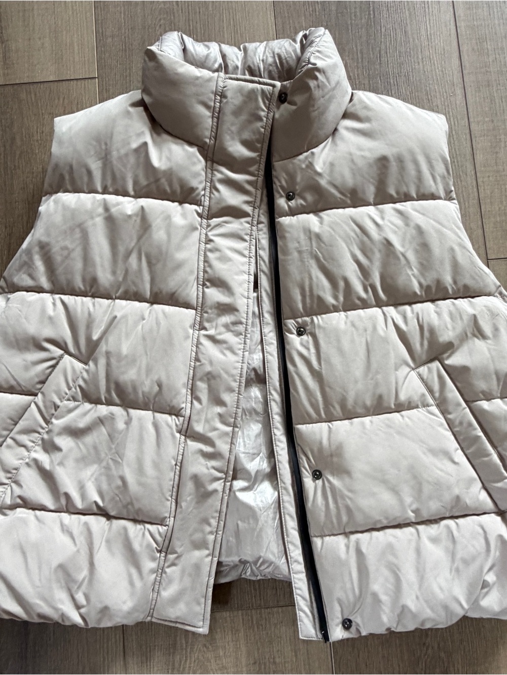 HFX Outdoors Puffer Vest Women Large Beige Snap Zip & Pockets Polyester Hiking - Picture 8 of 10